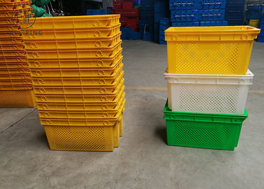 Gekleurde Euro Geperforeerde Hygiënische Plastic Verpakkingskratten 630 * 420 * 315 Mm HDPE